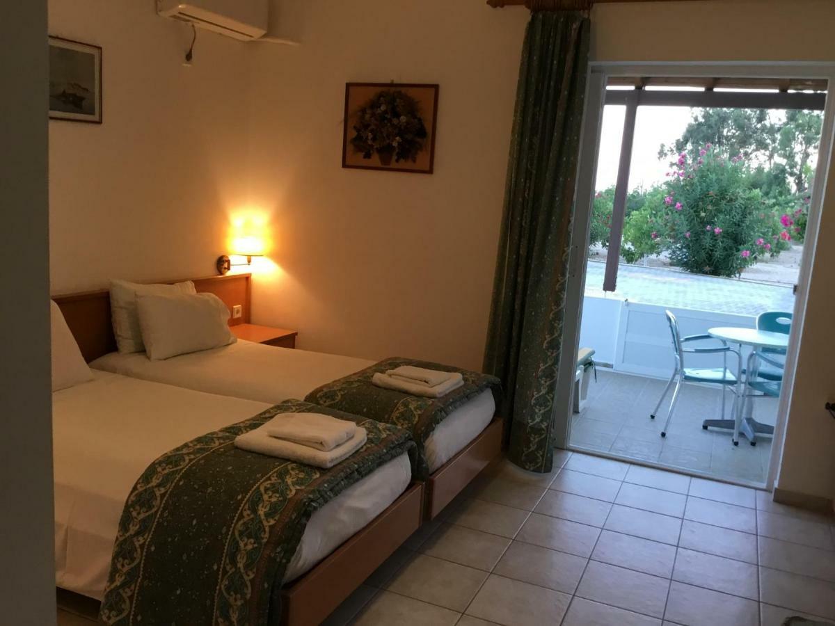 Eirini Appartement Pefki